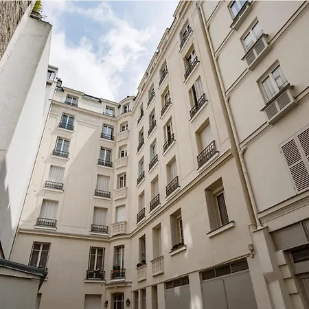 Rully Apartment Paris