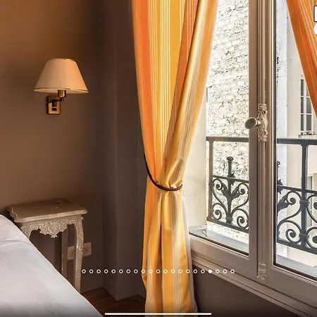 Rully Apartment