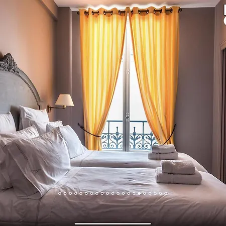 Rully Apartment Paris